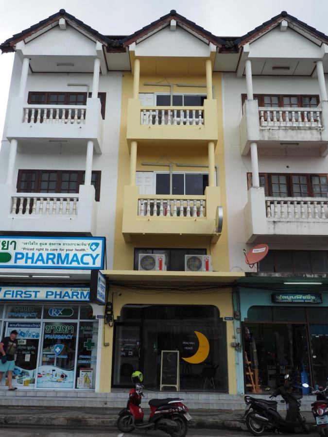 Prachan Hostel Тонгсала Екстериор снимка