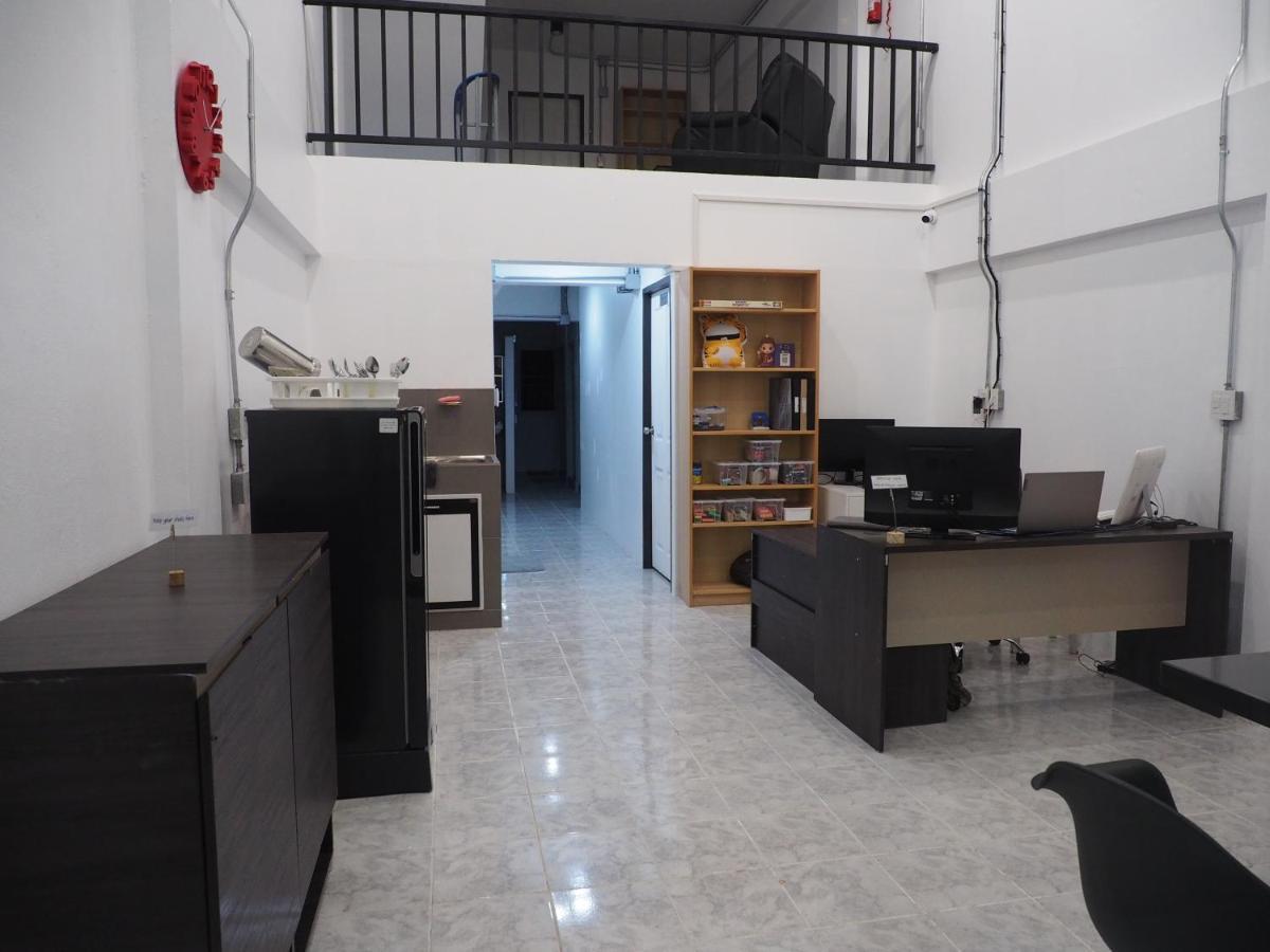 Prachan Hostel Тонгсала Екстериор снимка