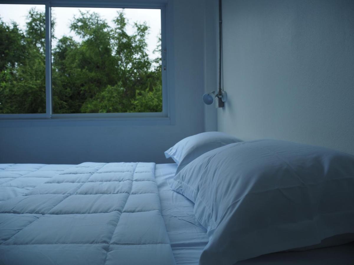 Prachan Hostel Тонгсала Екстериор снимка