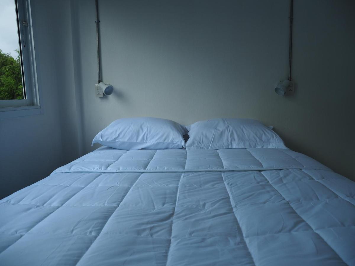 Prachan Hostel Тонгсала Екстериор снимка