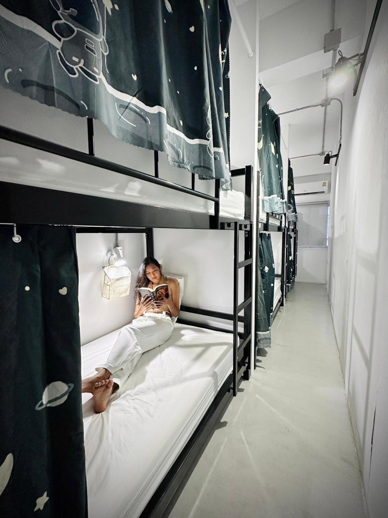 Prachan Hostel Тонгсала Екстериор снимка