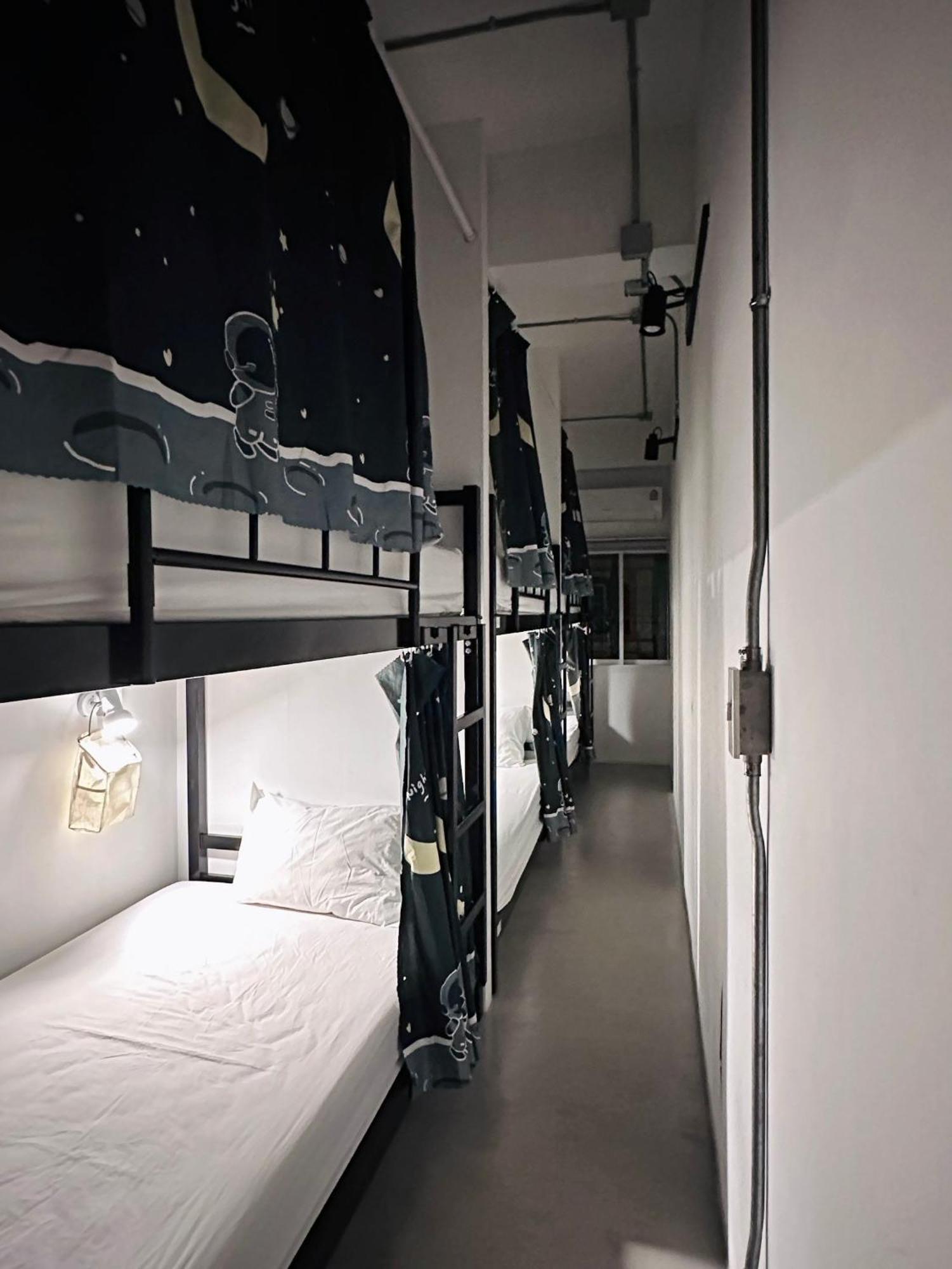 Prachan Hostel Тонгсала Екстериор снимка